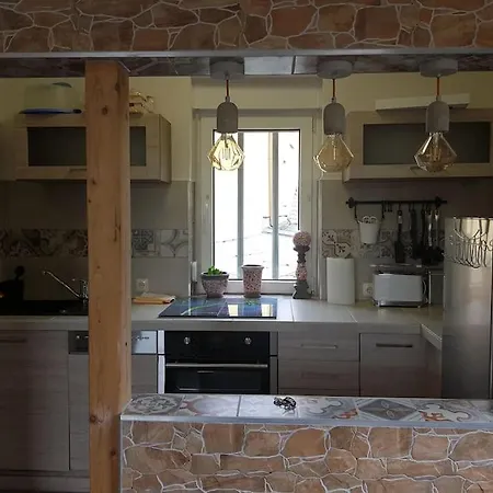 Kleine Gemuetliche Altstadt-, Monteurwohnung In *