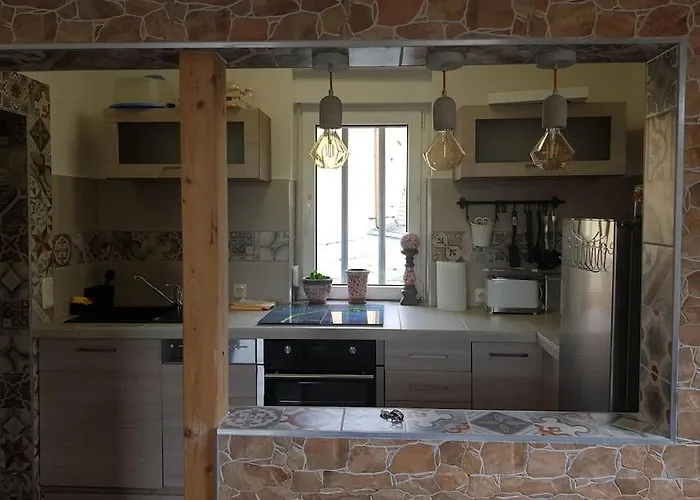 Kleine Gemütliche Altstadt-, Monteurwohnung In *